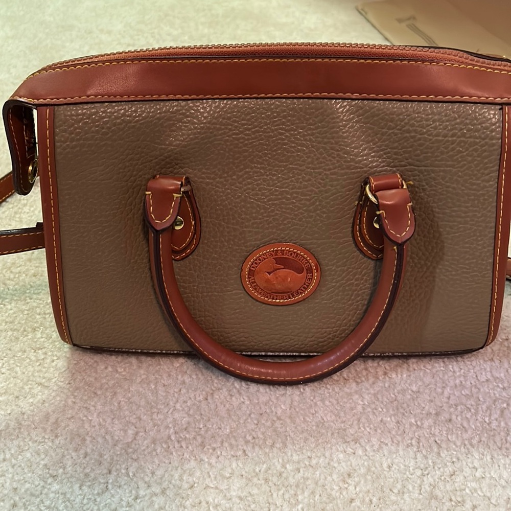 Dooney & Burke tan/brown bag
